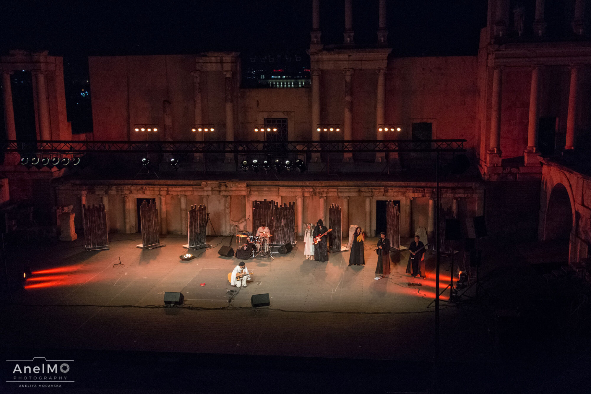 Нямаше ли някаква настройка определен потребител да не може да публикува без одобрение?